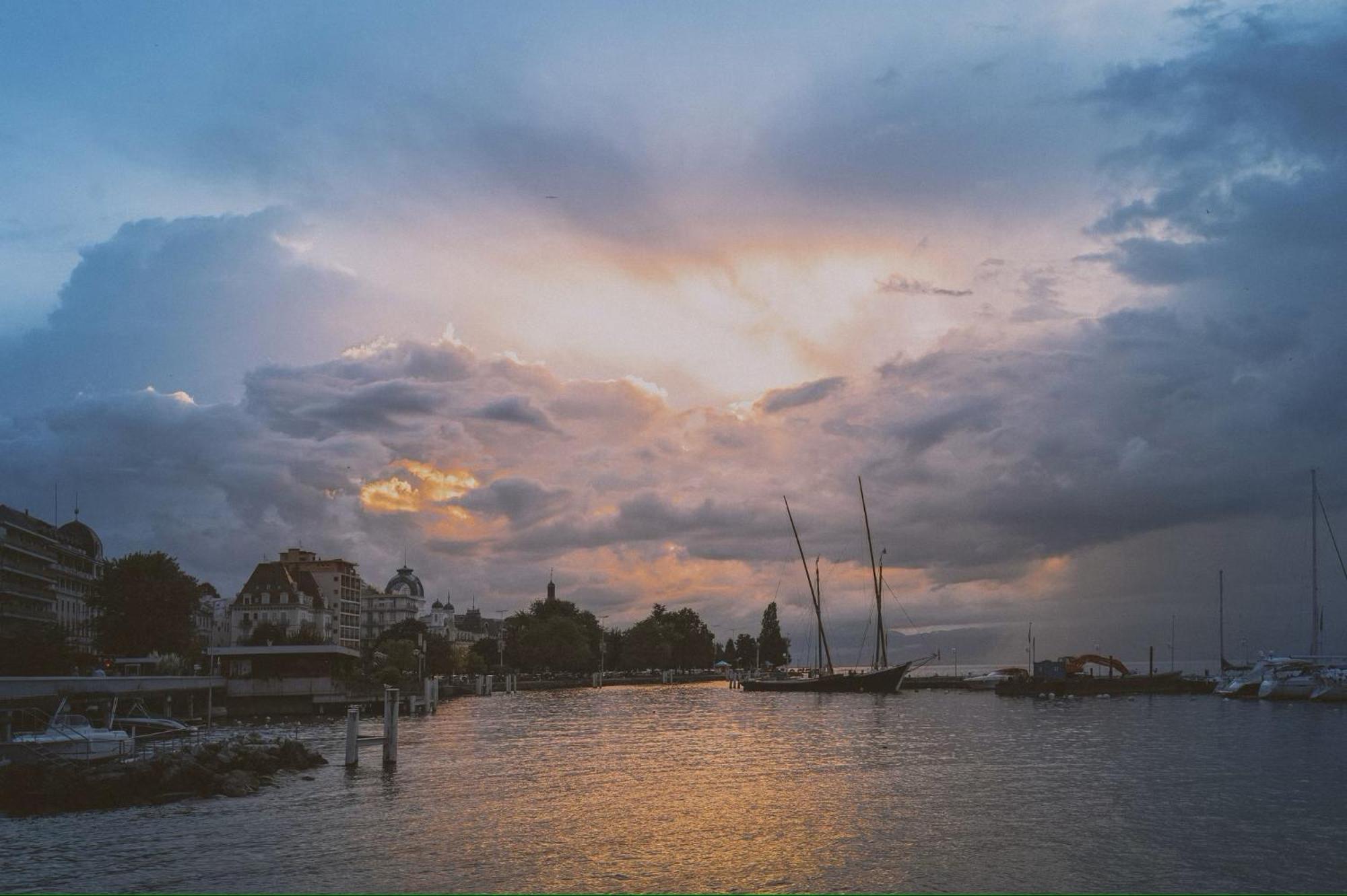 Cote Lac Hostel Evian 外观 照片