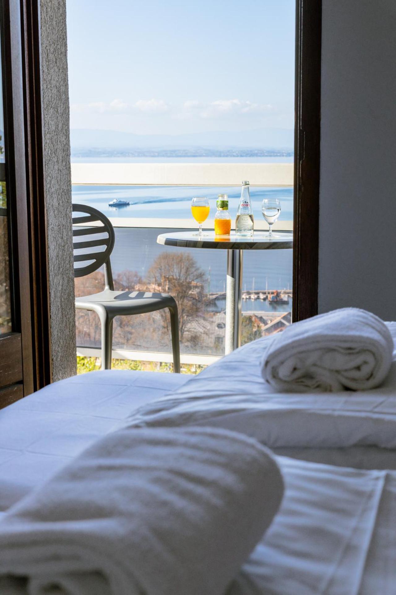 Cote Lac Hostel Evian 外观 照片