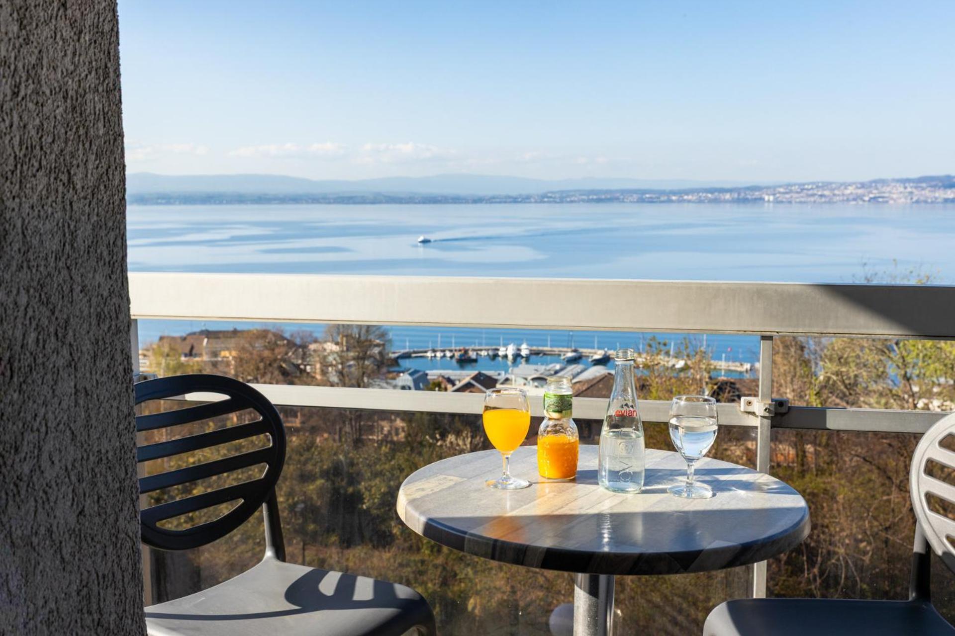 Cote Lac Hostel Evian 外观 照片